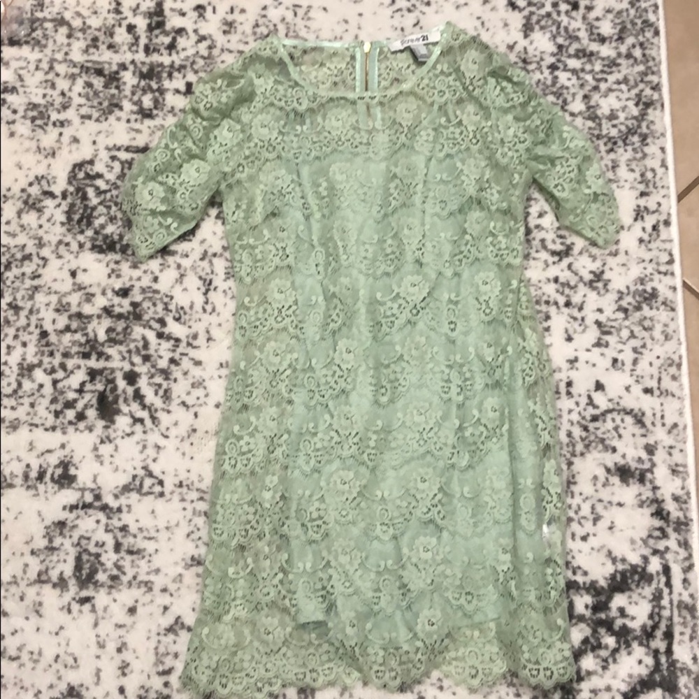 Forever 21 Mint dress lace small